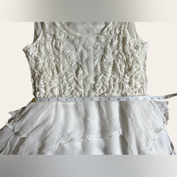 Zara Women’s Cream Sleeveless Ruffle Floral Embroidered Dress Size Medium - Picture 12 of 13